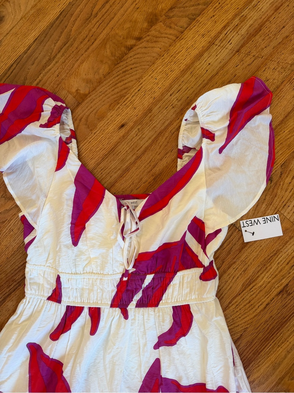 Nine West white Maxi Dress with Fuchsia Leaf Print - Picture 3 of 11